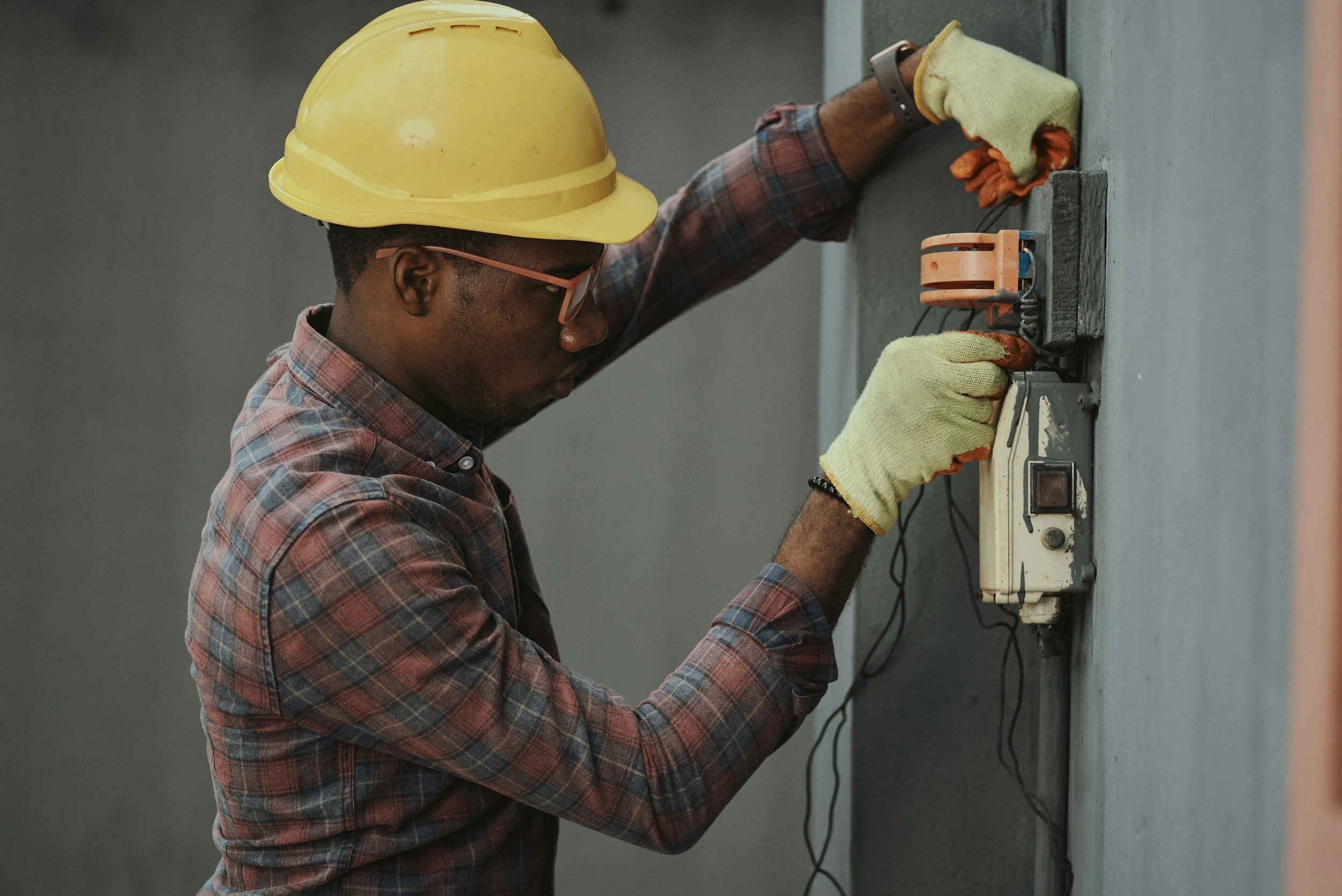 The 6 Most Common Injuries for Electricians