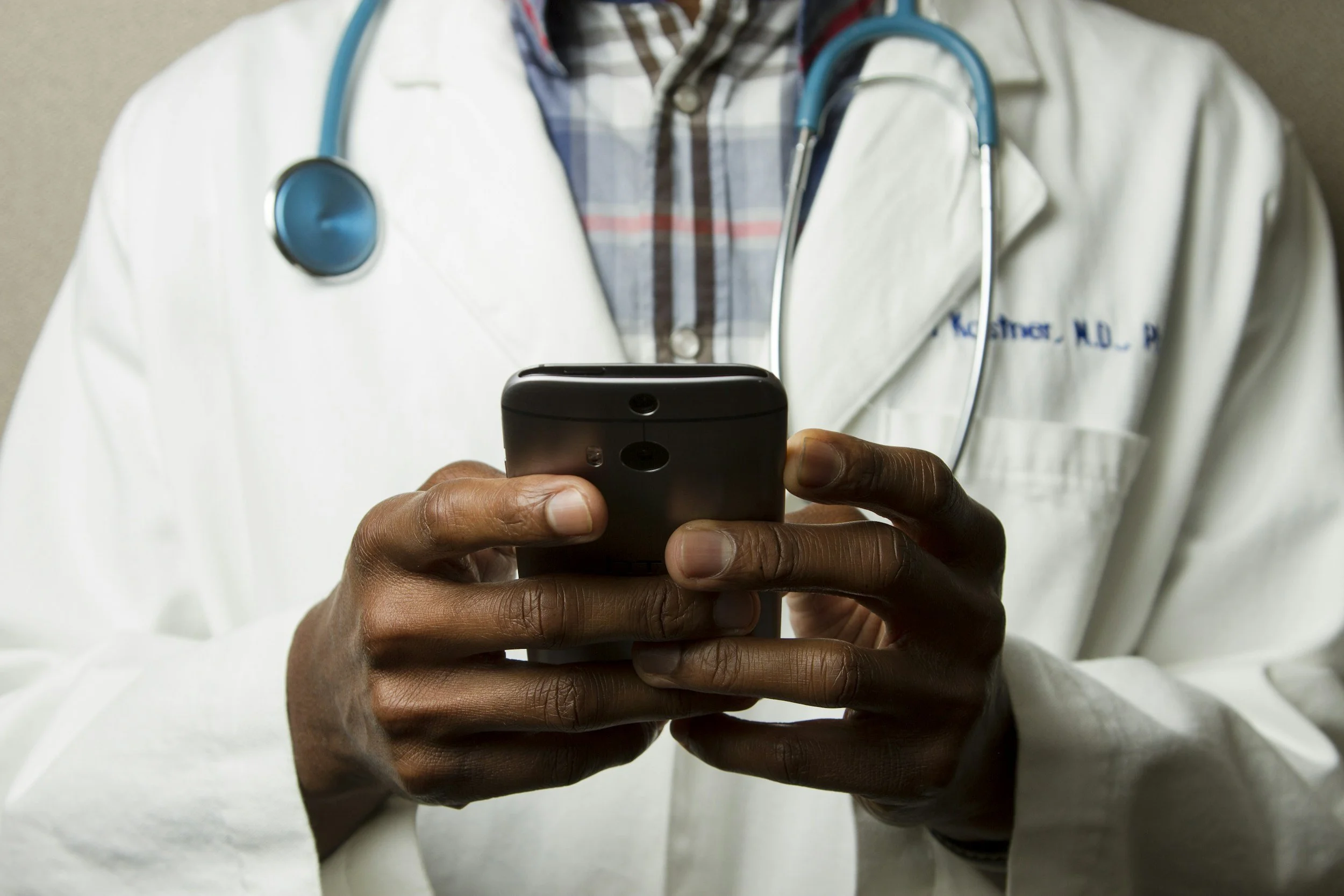 Can I Use My Own Doctor for a Work-Related Injury?